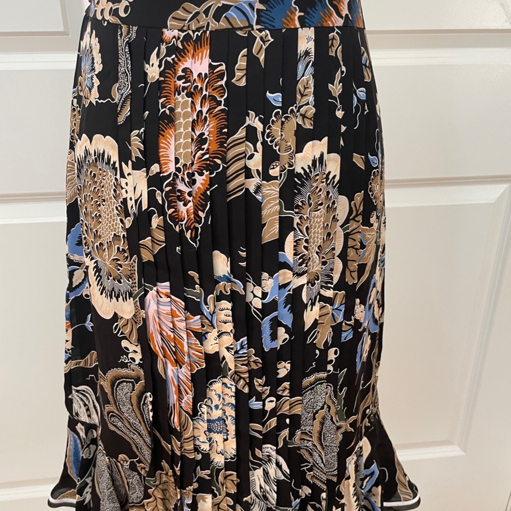 Louisa Silk Knee Length Skirt from Tory Burch - Picture 4 of 10